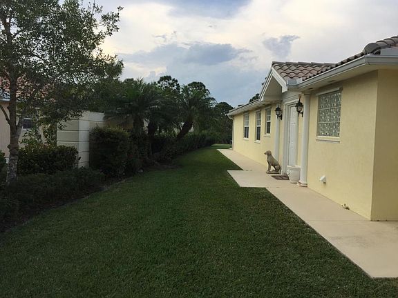 2nd image of 8492 SE Retreat Dr