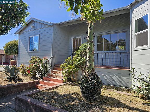 2nd image of 3103 Esmond Ave
