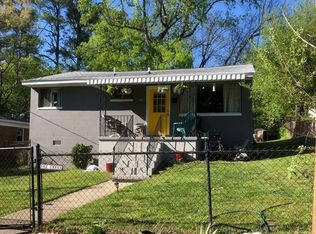 102 Creel St, Chapel Hill, NC 27516