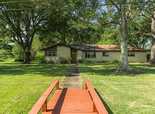 102 Garden Dr, Friendswood, TX 77546
