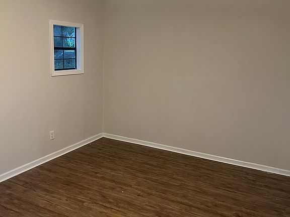 5th image of 3637 Windmill Rd #2