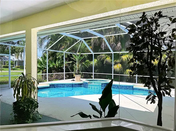6490 36th Pl, Vero Beach, FL 32966