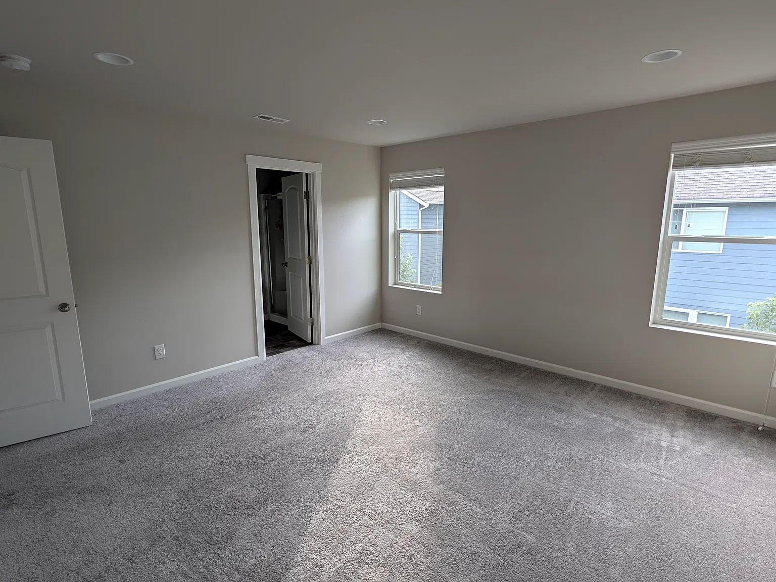 3 bed, 2152 sqft, $2,850 — Photo 4