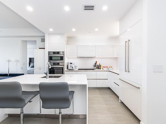 5th image of 155 E Boca Raton Road #818