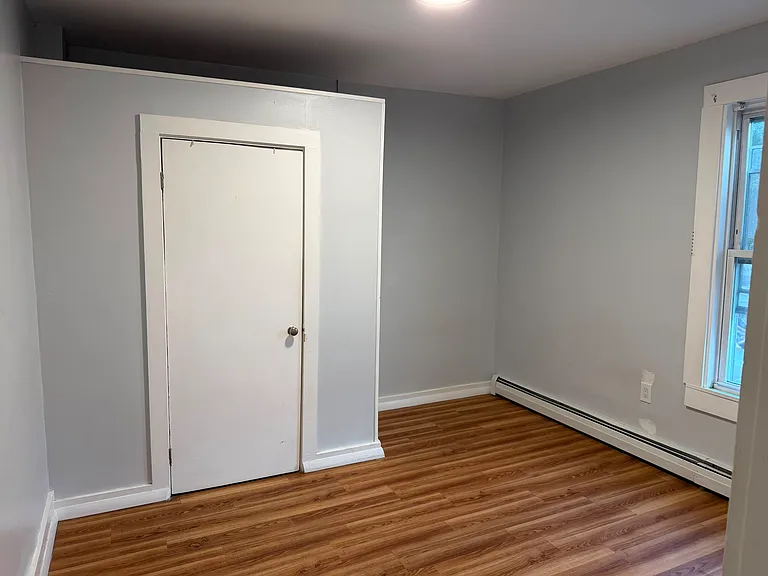 18 Cedar St #1 — Photo 3