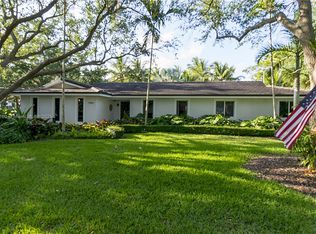 7585 SW 163rd St, Palmetto Bay, FL 33157