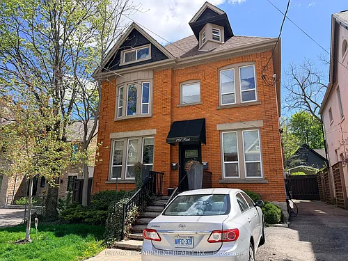 281 Park St S #1 Photo 1