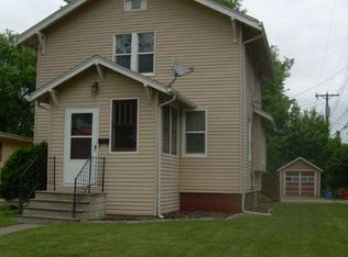 316 N 16th St, Grand Forks, ND 58203