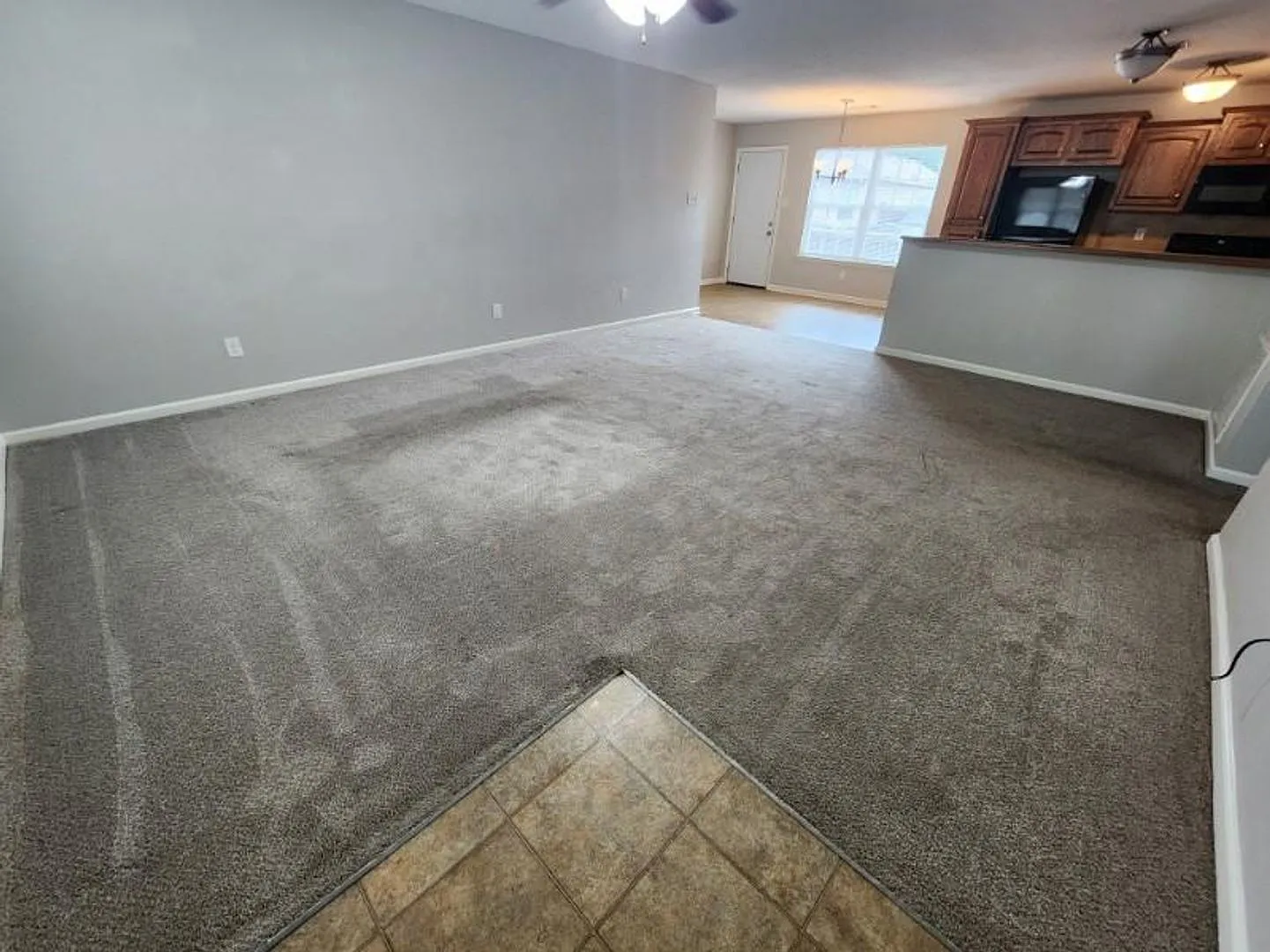 1422 Saw Grass Cove — Photo 3