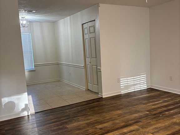 4th image of 1762 Brookhollow Cir