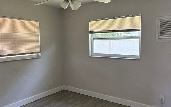 5th image of 6921 Hibiscus Ave S APT 3