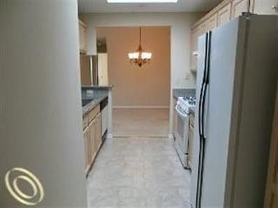 4th image of 48475 Lance Creek Ct