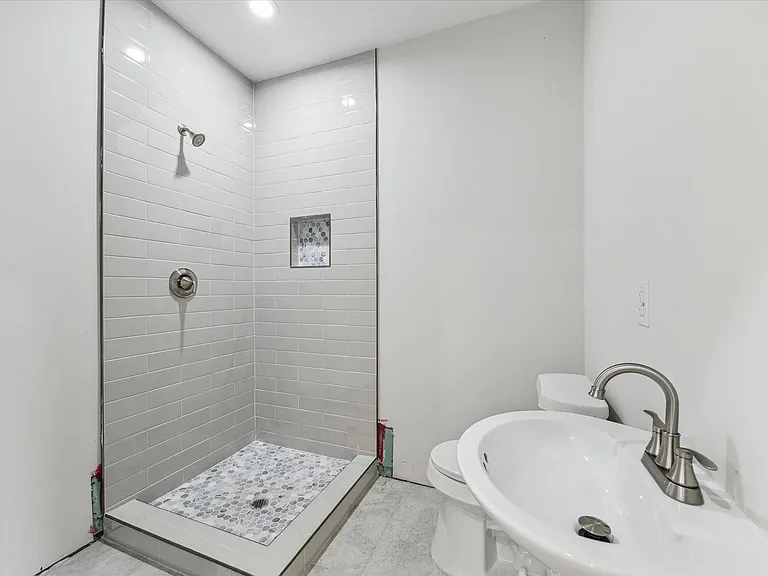 2209 Stevens St #A — Photo 6