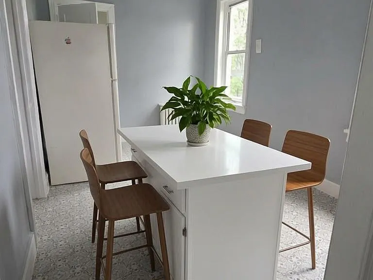 318 Centre St — Photo 11