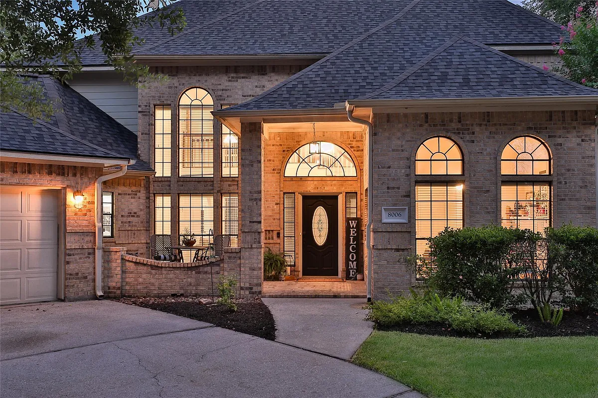 Building Photo - 8006 Devlin Dr