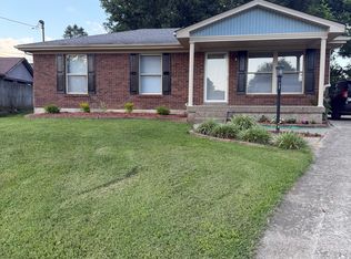 3705 Baracha Ct, Louisville, KY 40229