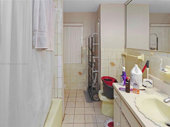 miami-florida-43841149 picture