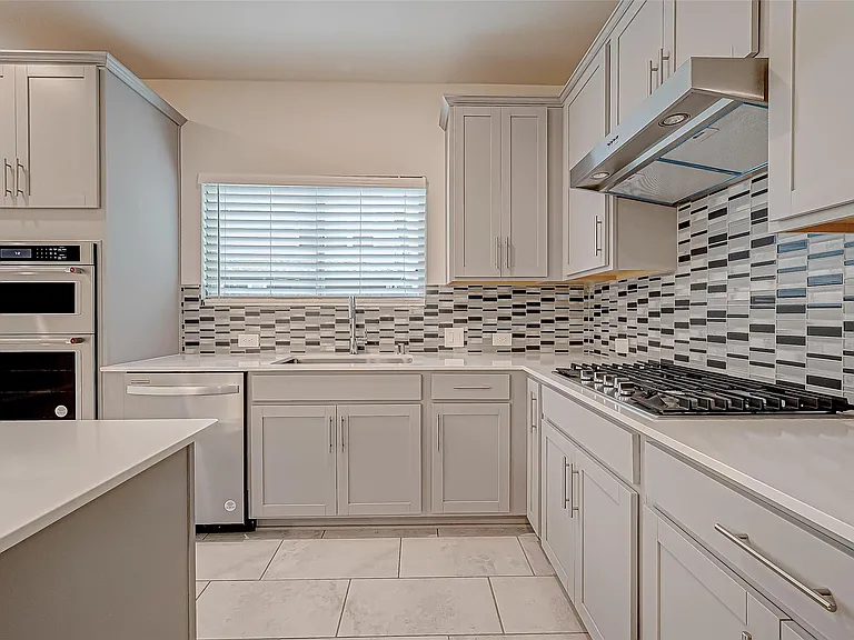 10511 Blankiet Ln — Photo 15