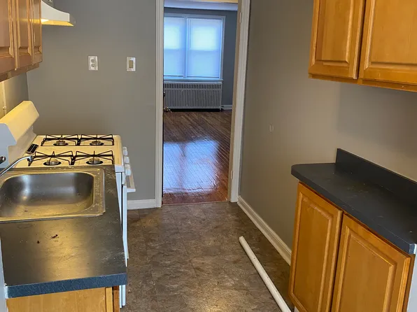 4355 Glendale St #2, Philadelphia, PA 19124