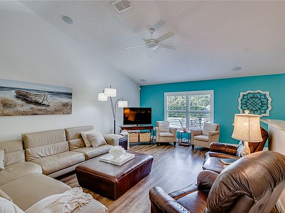 4th image of 5130 Windjammer Ln