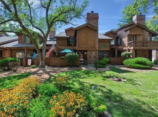 106 Hemingway Ln, Weldon Spring, MO 63304