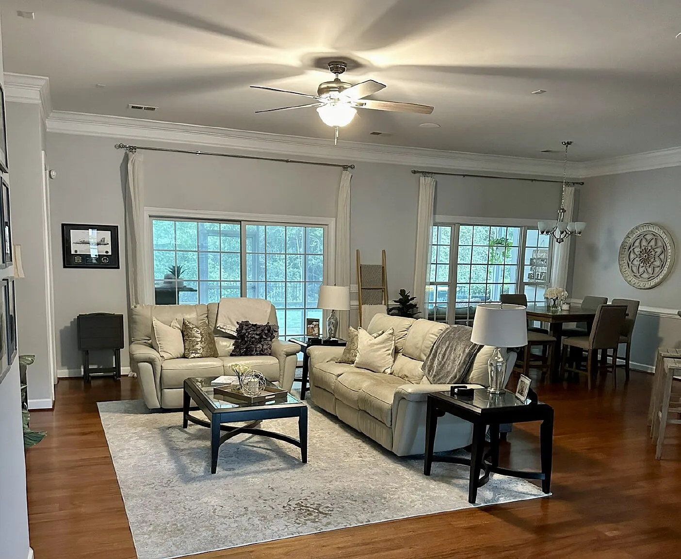 4 bed, 3.0 bath, 2433 sqft, $3,500 — Photo 4