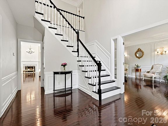 3rd image of 2805 Peverell Ln