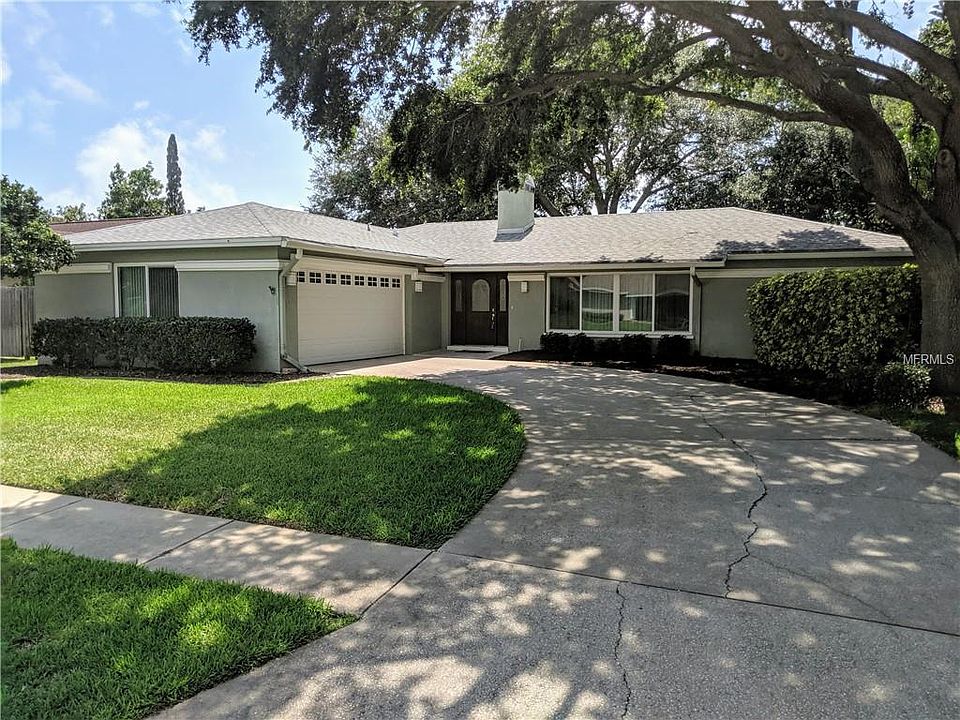 1st image of 465 Plover Pl