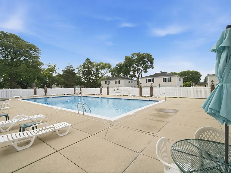 1180 Cove Dr #152B — Photo 15