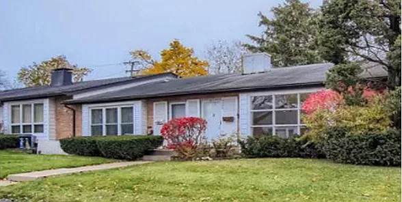 1131 Shermer Rd — Photo 1