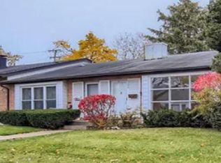 1131 Shermer Rd, Northbrook, IL 60062
