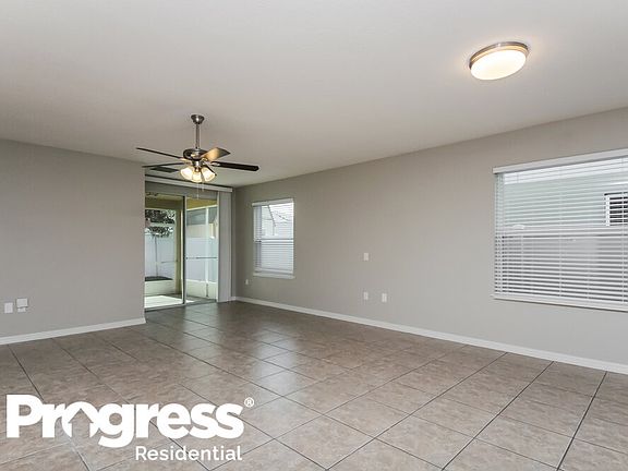 4th image of 5580 Silver Thistle Ln