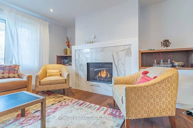 Burlington House for rent - 5 Bedrooms — photo 4