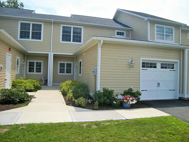 325 Ivy Trl — Photo 15