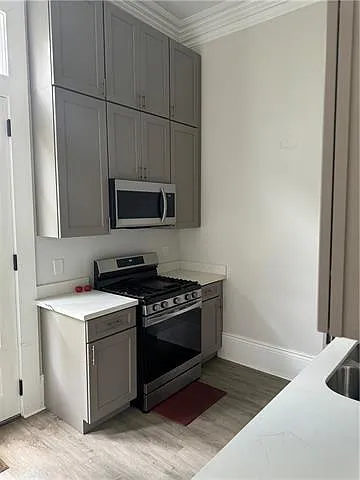 1 bed, 1.0 bath, 704 sqft, $1,700 — Photo 4