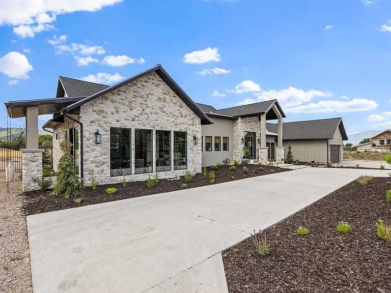 5240 Lake Creek Rd — Photo 39