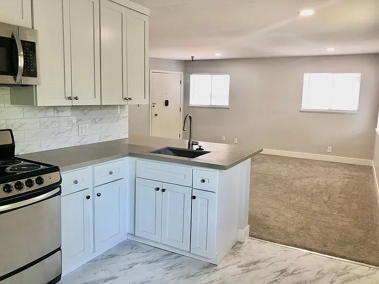 3440 J St #3 — Photo 2