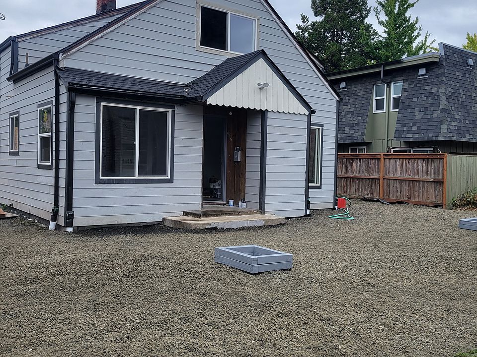 1st image of 625 NW 21st St