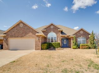 806 Caribou Cir, Enid, OK 73703