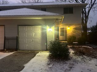 1212 Williams St, Lake Geneva, WI
