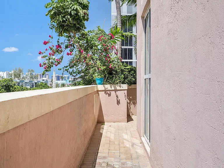 17555 Atlantic Blvd #508 — Photo 54