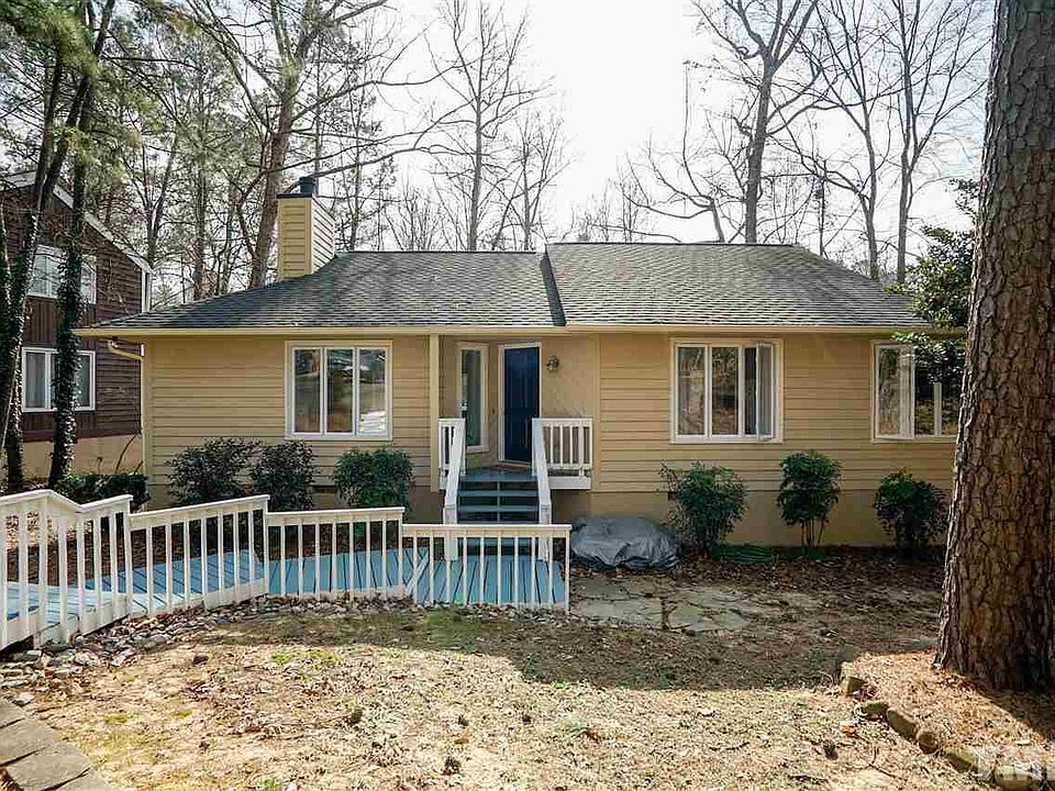 1st image of 21 Copper Hill Ct