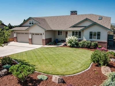 2731 NW Canyon Dr, Redmond, OR, 97756
