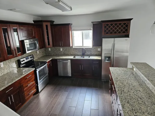 323 SW 11th St, Fort Lauderdale, FL 33315