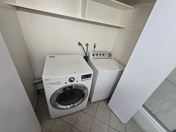 4th image of 3109 Evening Way Unit C