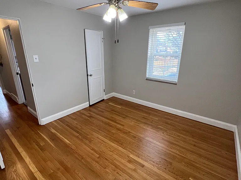 7201 Hampton Ave #2S — Photo 14