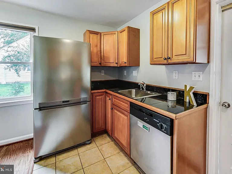 6641 Barrett Rd — Photo 10