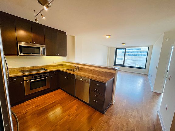 2nd image of 199 New Montgomery St Unit 1606