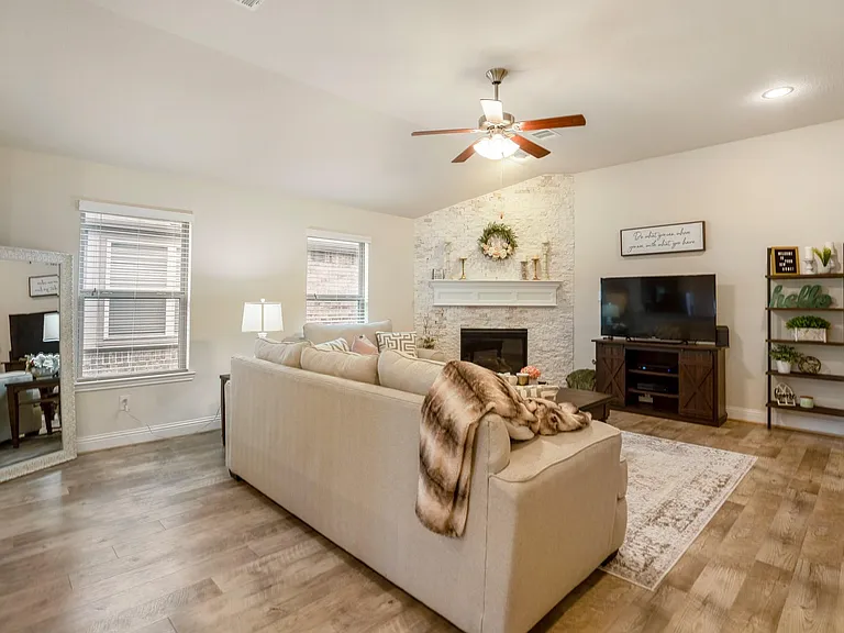 4115 Steven Falls Ct — Photo 13