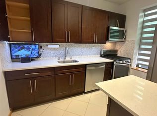 48-28 41st St #1R, Sunnyside, NY 11104